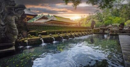 Featured image Tirtha Empul temple in Tampak Bali Indonesia 1244x700 1 e1771237386832